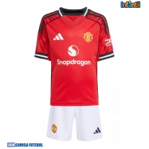 Camisa de Futebol Manchester United Equipamento Principal Infantil 2025-26 Manga Curta (+ Calças curtas)